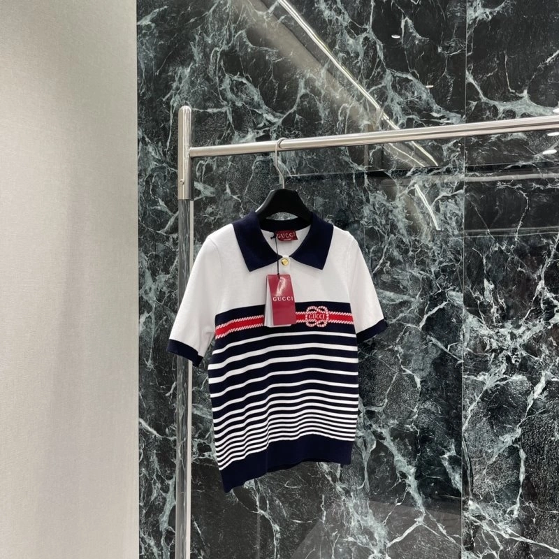 Seasonal Gucci T-Shirts 124621