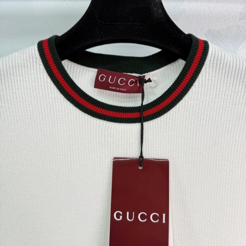 Gucci T-Shirts TimelessDesign 124580