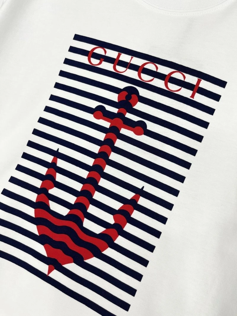 Gucci T-Shirts SmoothTexture 124555