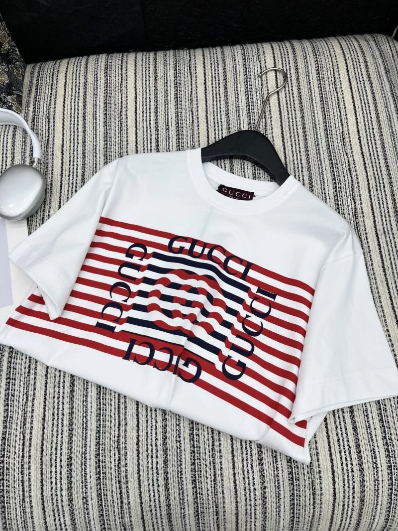 Fashionable Gucci T-Shirts 124558