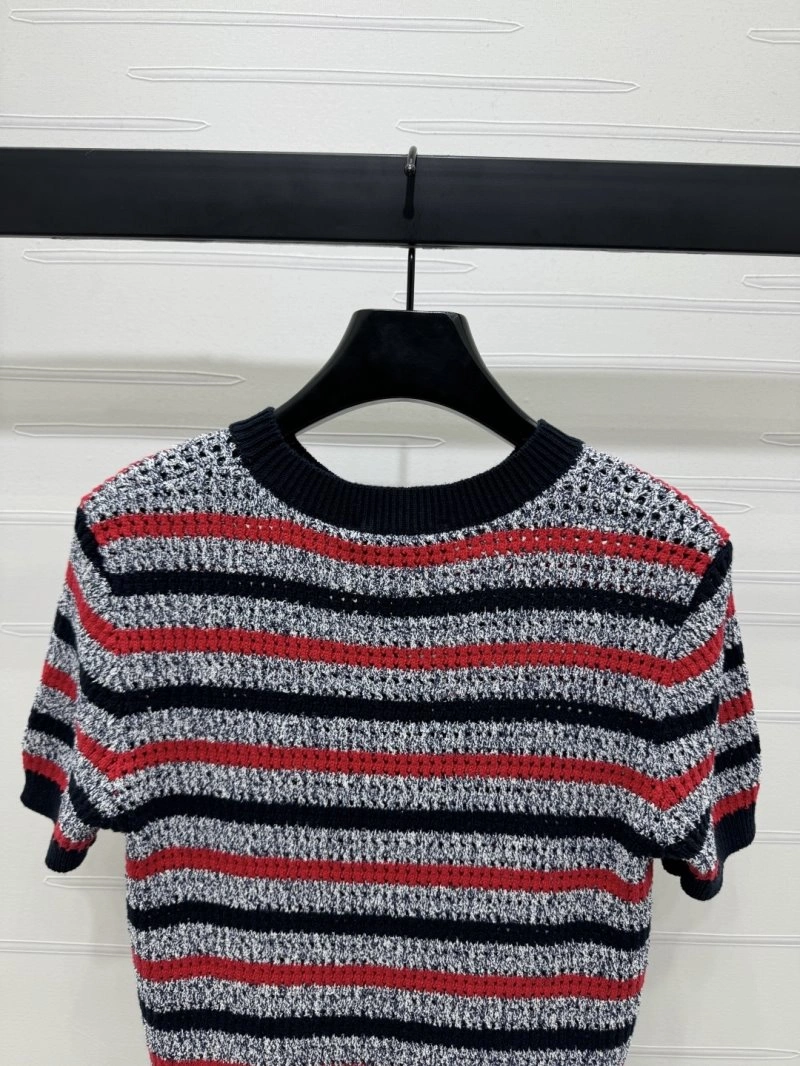 Bold Gucci T-Shirts 124568