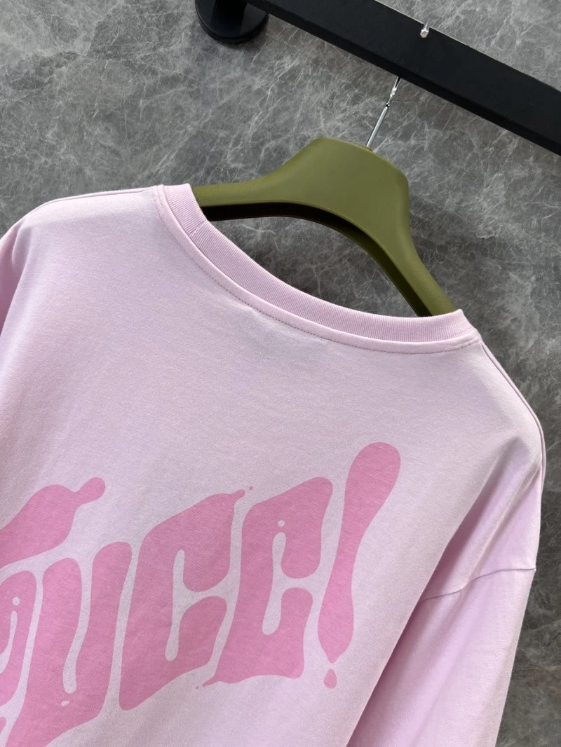 Vibrant Gucci T-Shirts 124562