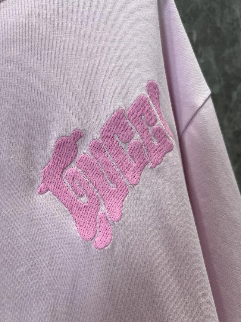 Vibrant Gucci T-Shirts 124562