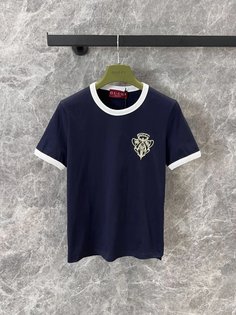 Gucci T-Shirts Durable 124554