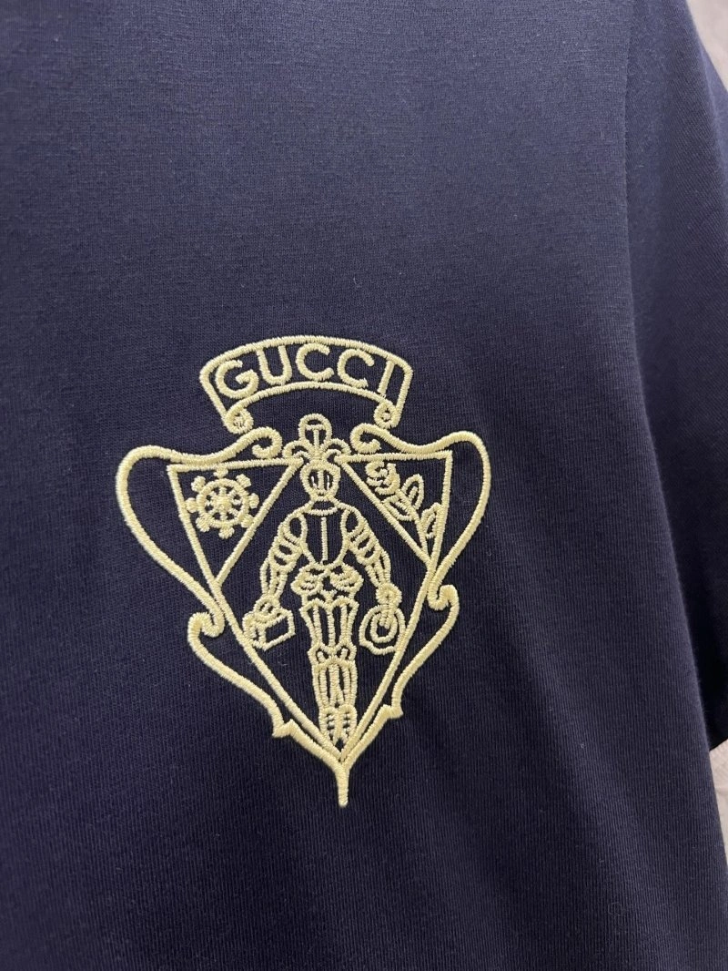 Gucci T-Shirts Durable 124554