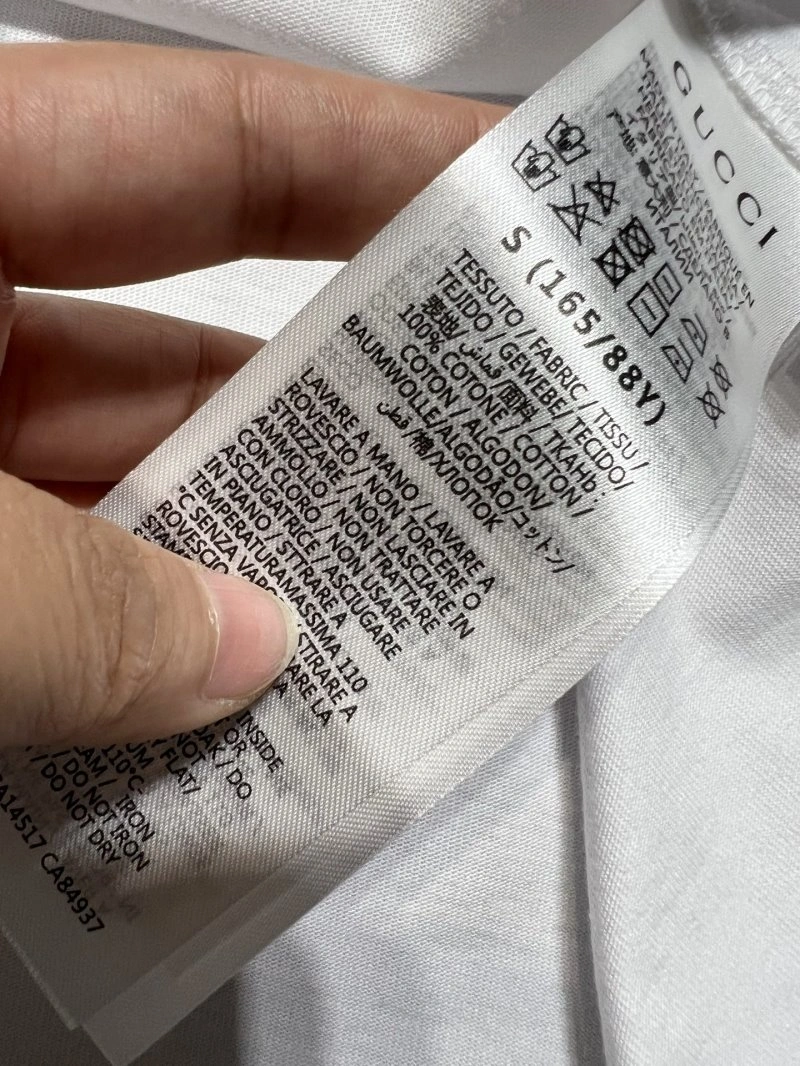 Compact Gucci T-Shirts 124553