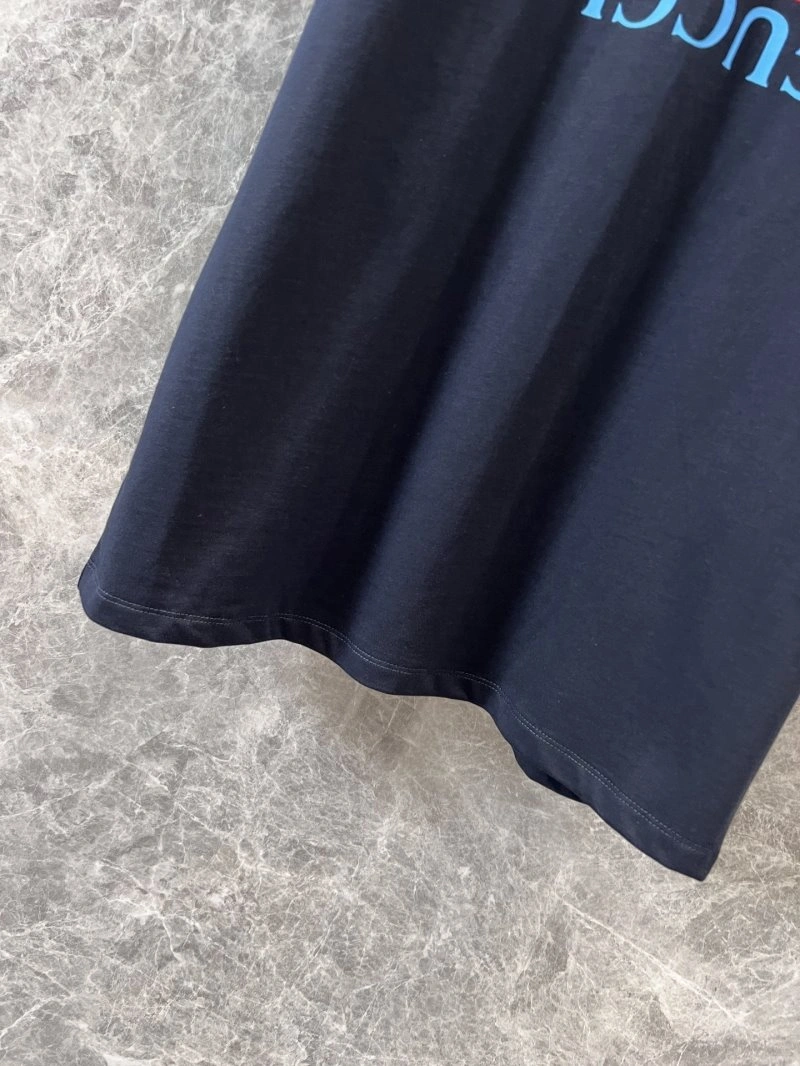 Gucci T-Shirts Casual 124535