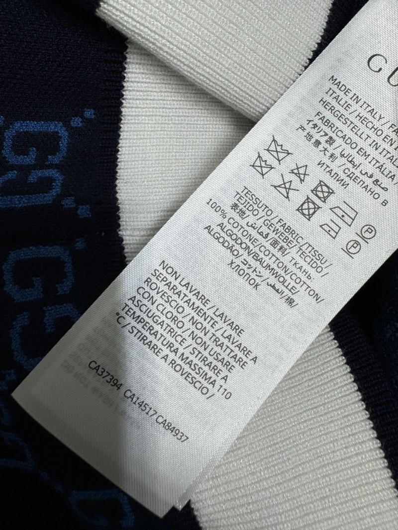 Gucci T-Shirts Sleek 124529