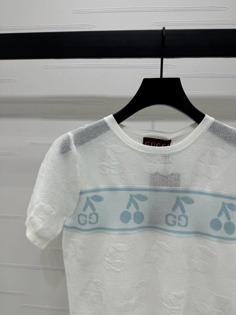 Flexible Gucci T-Shirts 124542