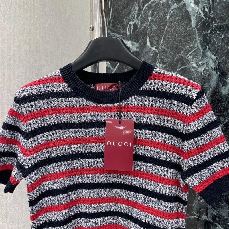 Stretchable Gucci T-Shirts 124908
