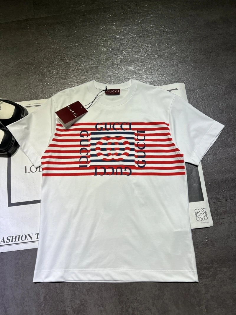 Modern Gucci T-Shirts 124899