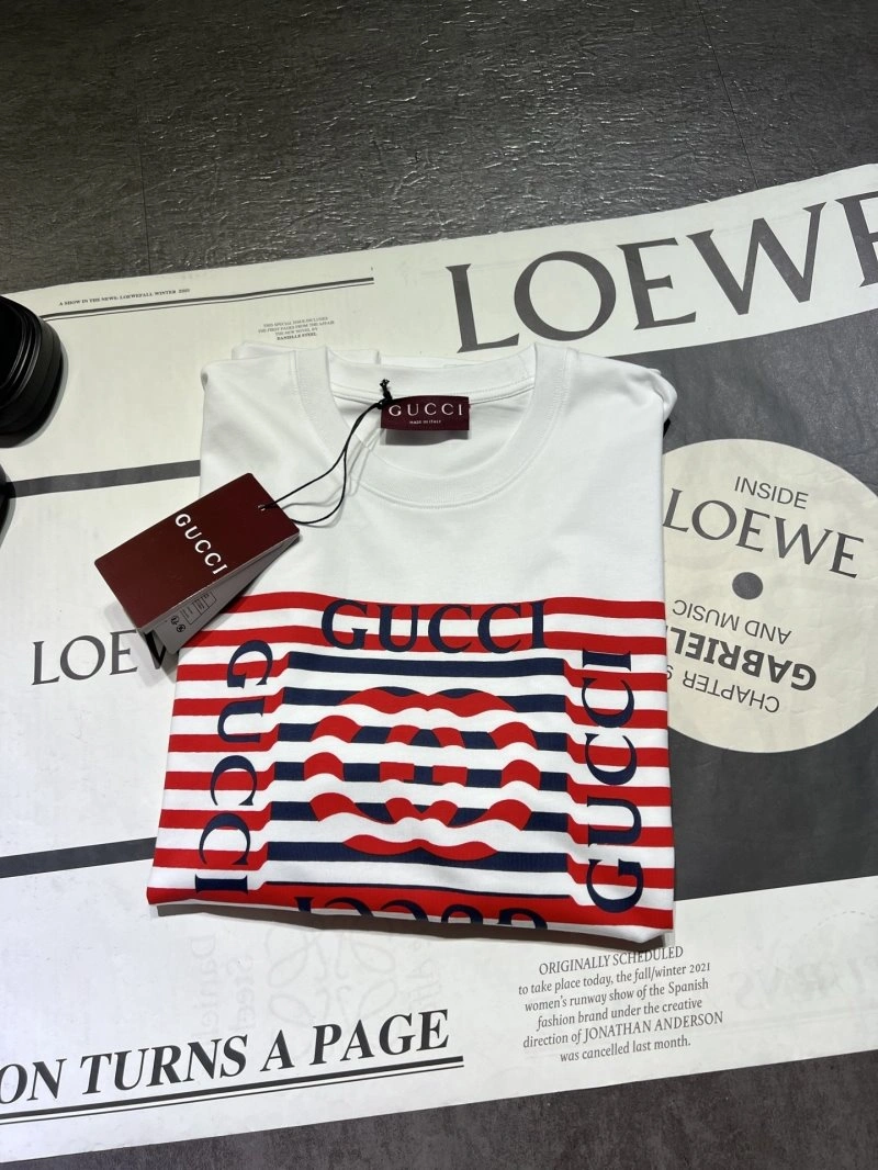 Modern Gucci T-Shirts 124899