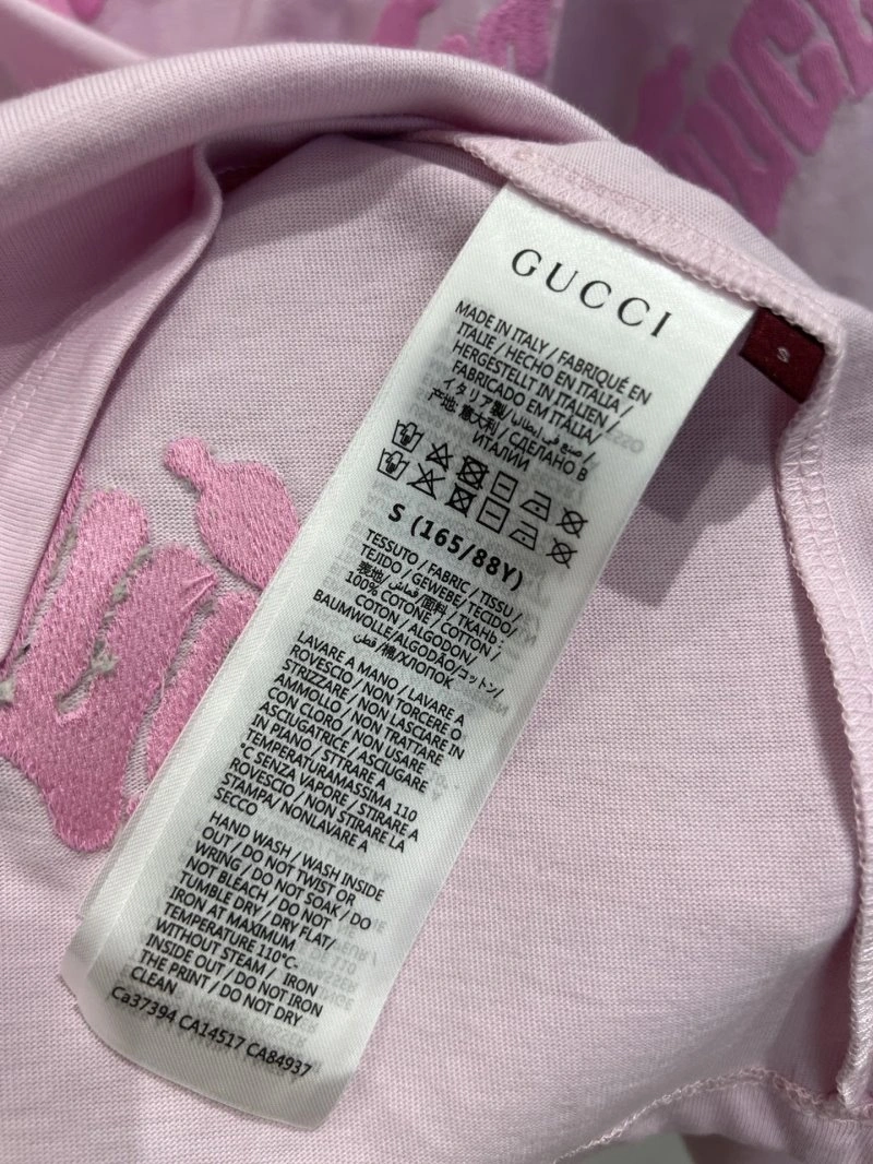 Gucci T-Shirts Sleek 124906