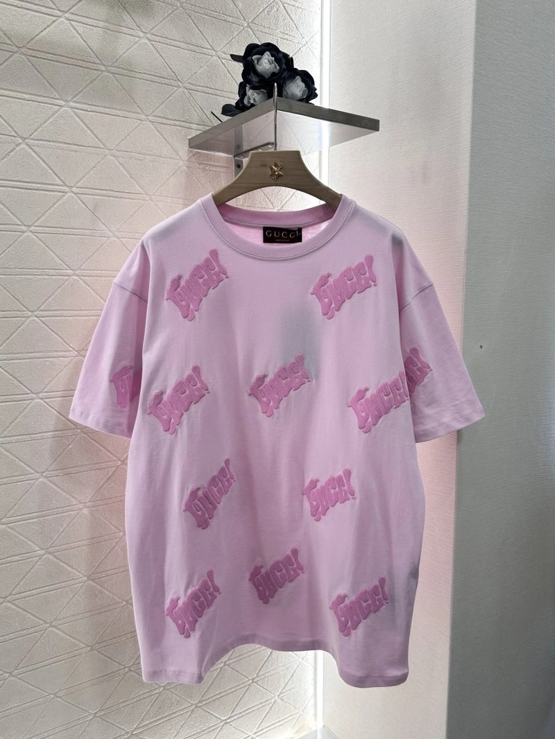 Sleek Gucci T-Shirts 124911