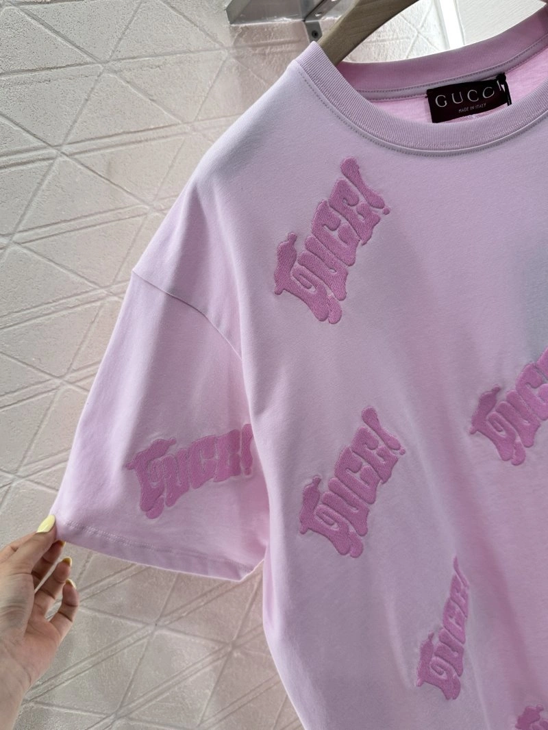 Sleek Gucci T-Shirts 124911