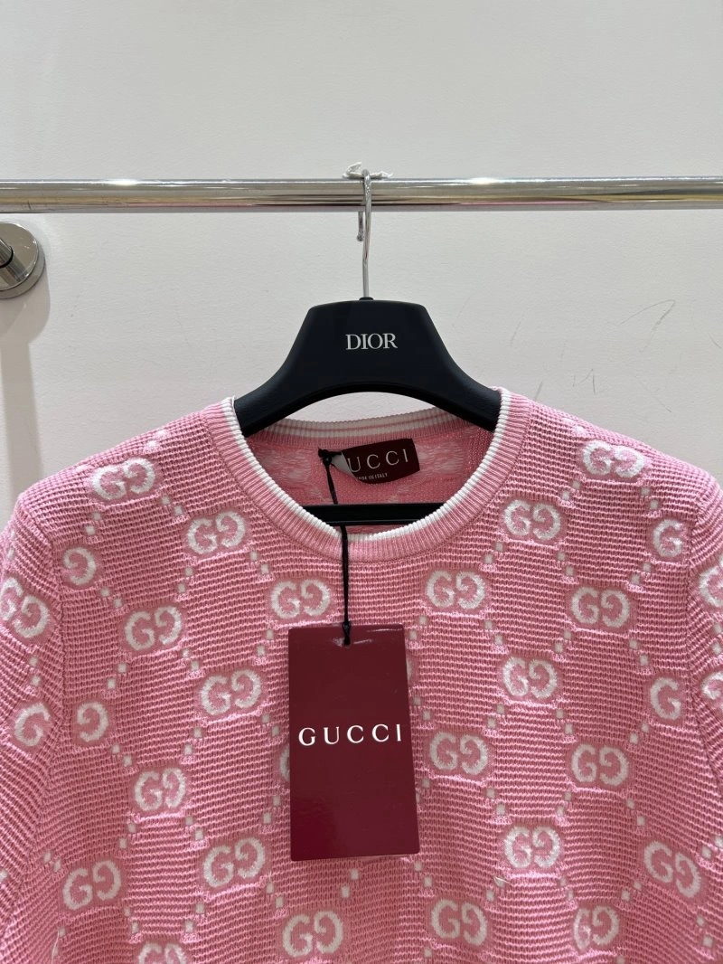 Neat Gucci T-Shirts 124889