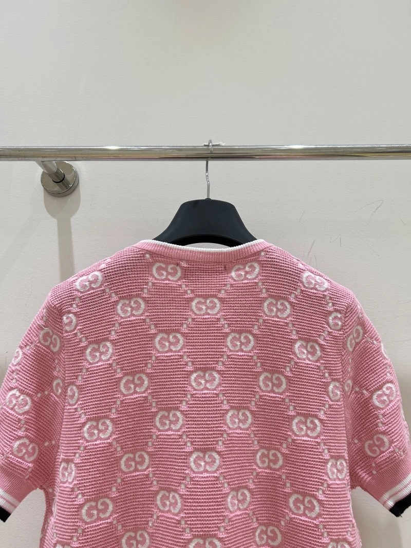 Neat Gucci T-Shirts 124889