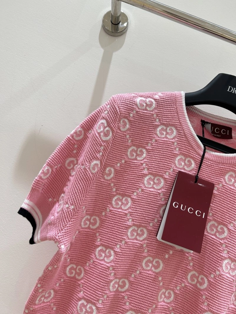 Neat Gucci T-Shirts 124889