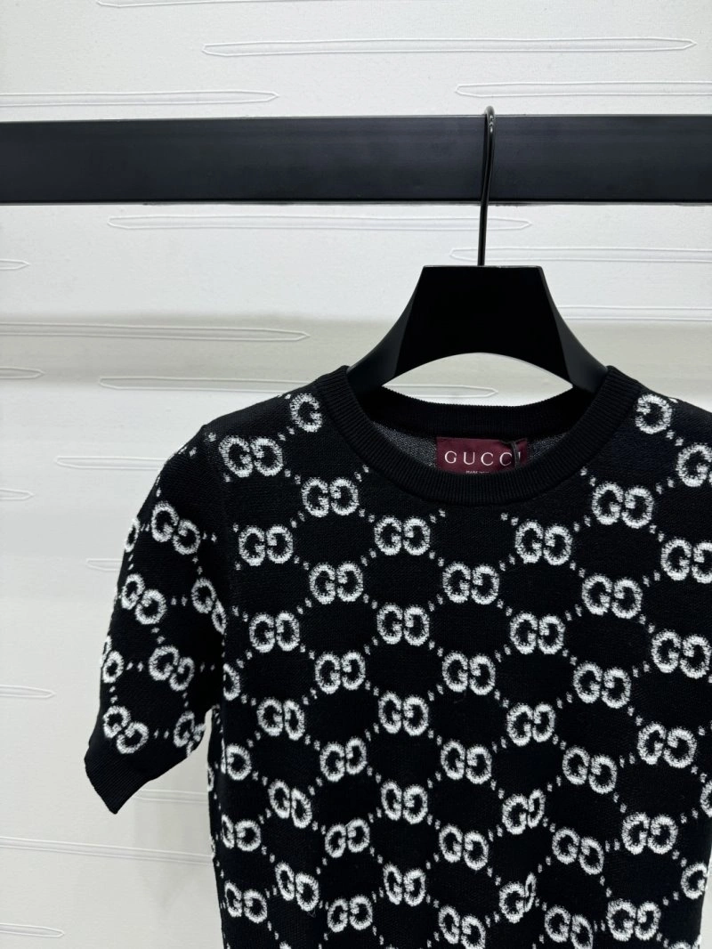 ComfortFit Gucci T-Shirts 124886