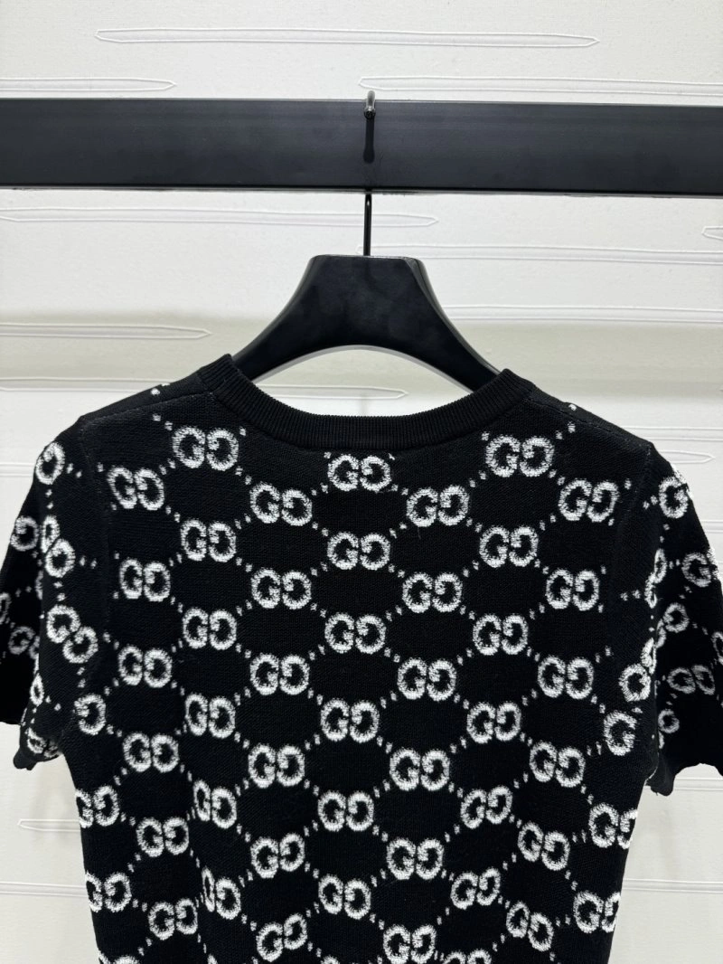 ComfortFit Gucci T-Shirts 124886