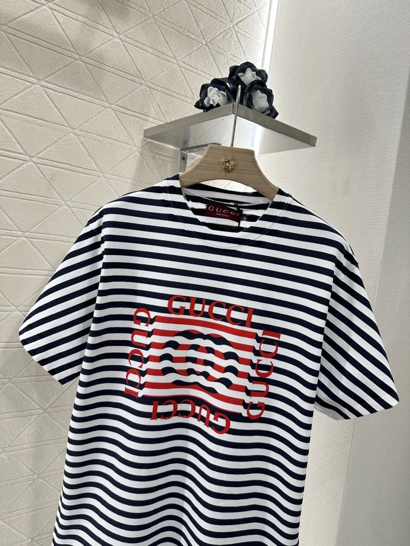 Premium Gucci T-Shirts 124878