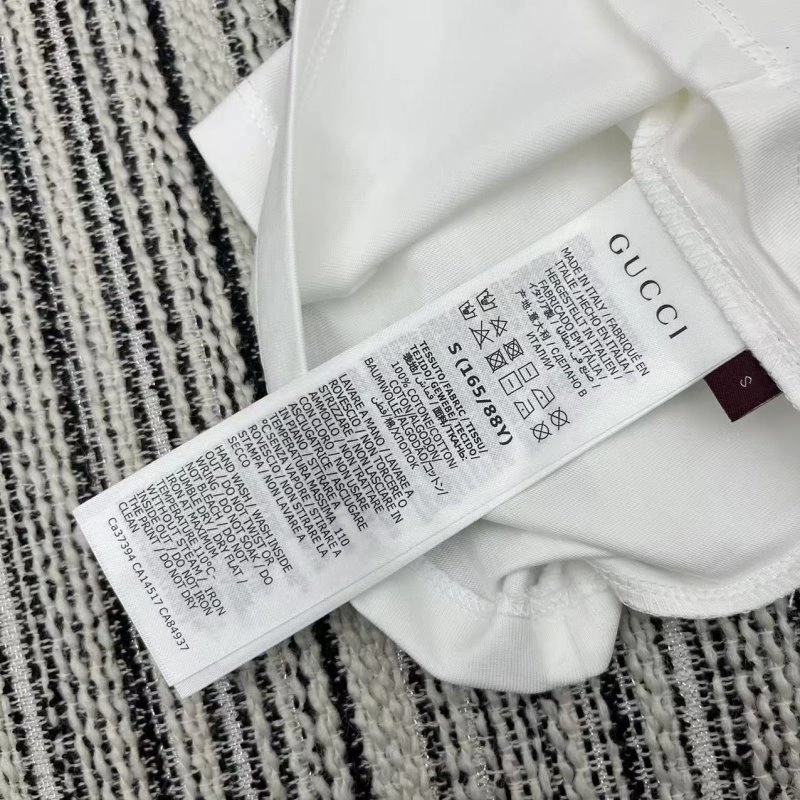 ComfortFit Gucci T-Shirts 124873