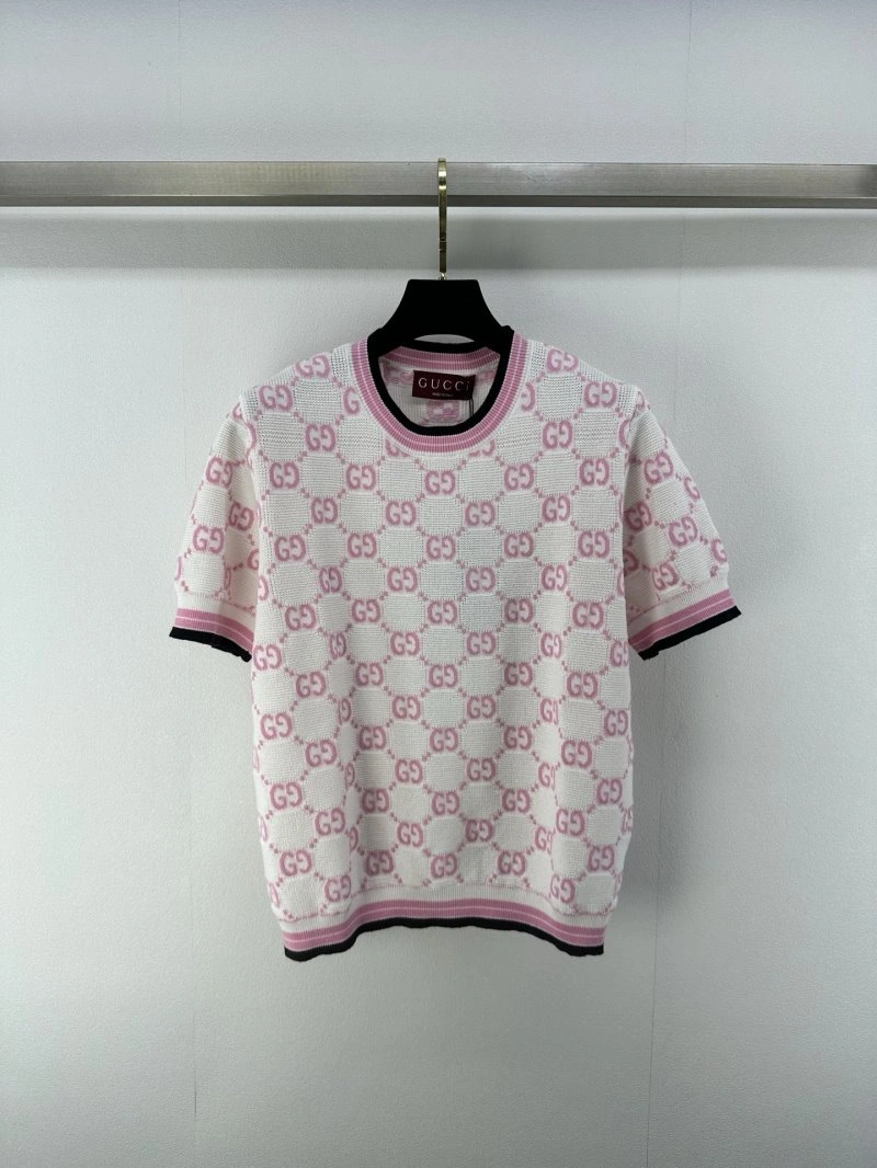 Seasonal Gucci T-Shirts 124397