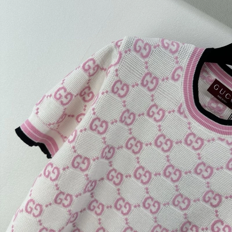 Seasonal Gucci T-Shirts 124397