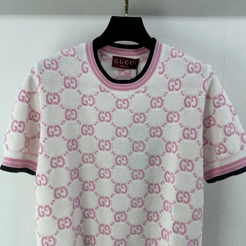 Seasonal Gucci T-Shirts 124397