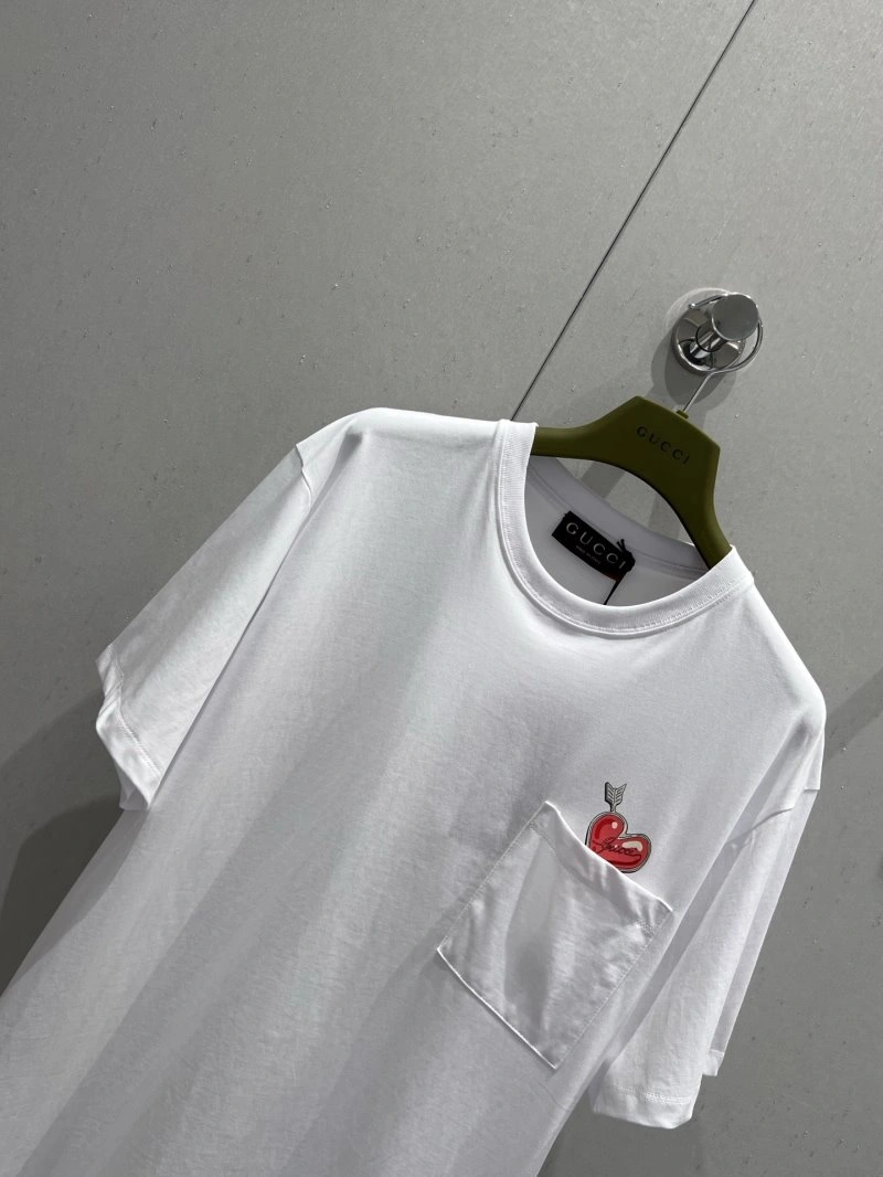 Gucci T-Shirts Flexible 124396