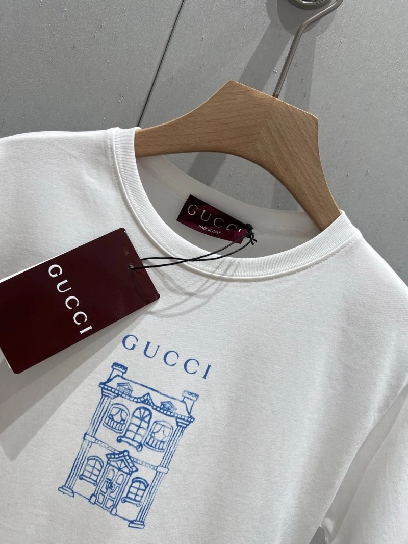 Gucci T-Shirts Supportive 124375