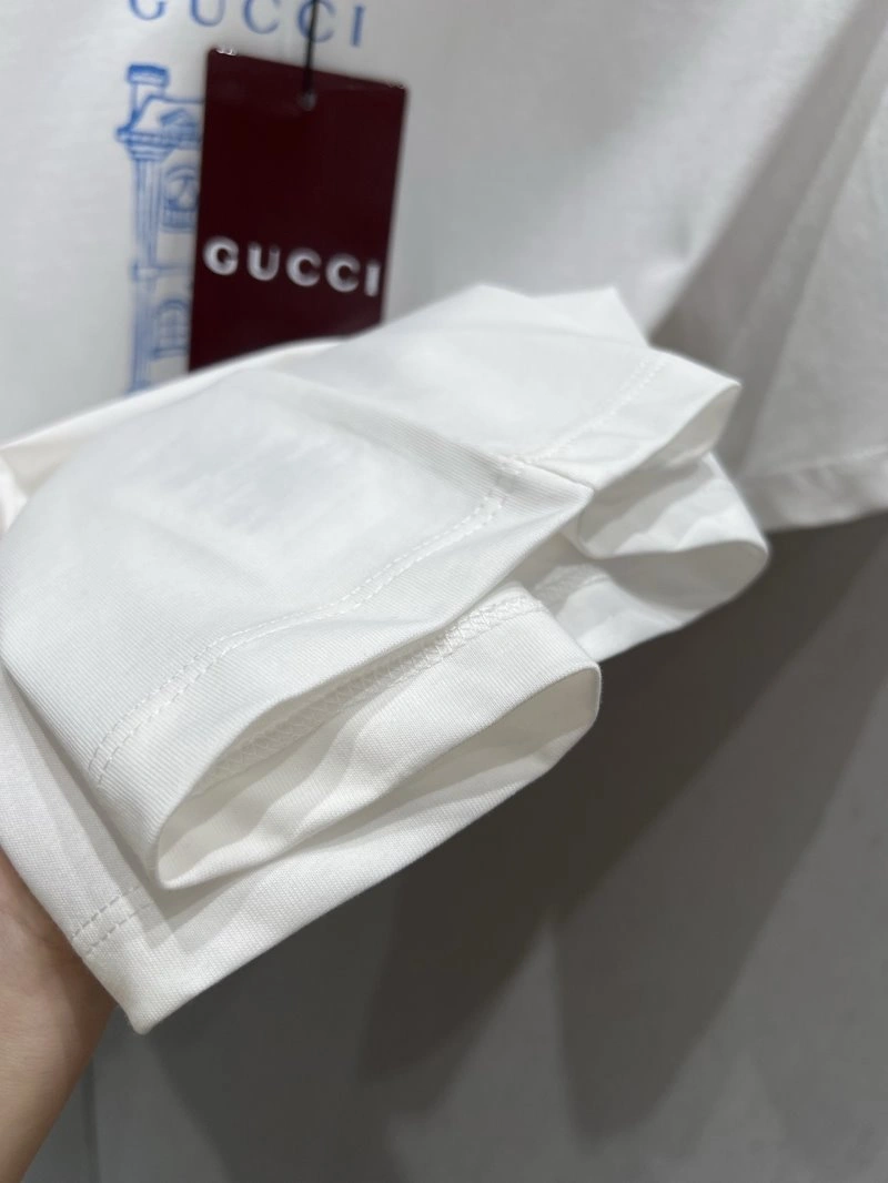 Gucci T-Shirts Supportive 124375