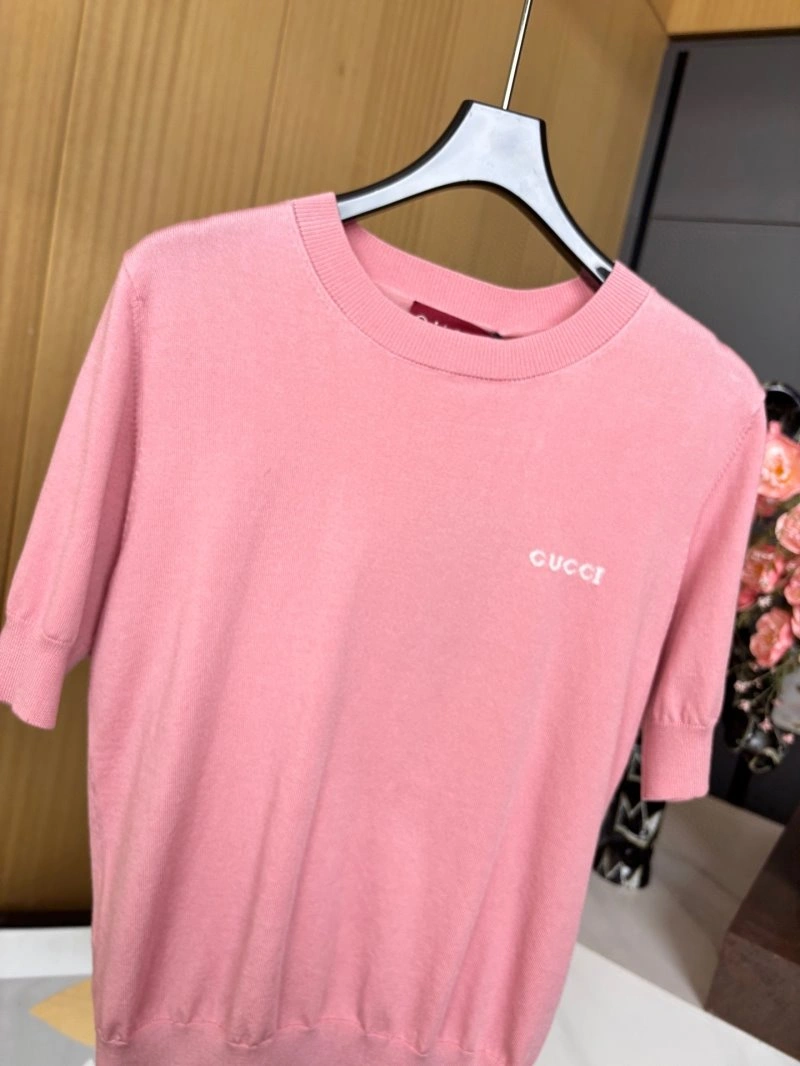 Gucci T-Shirts Breathable 124343