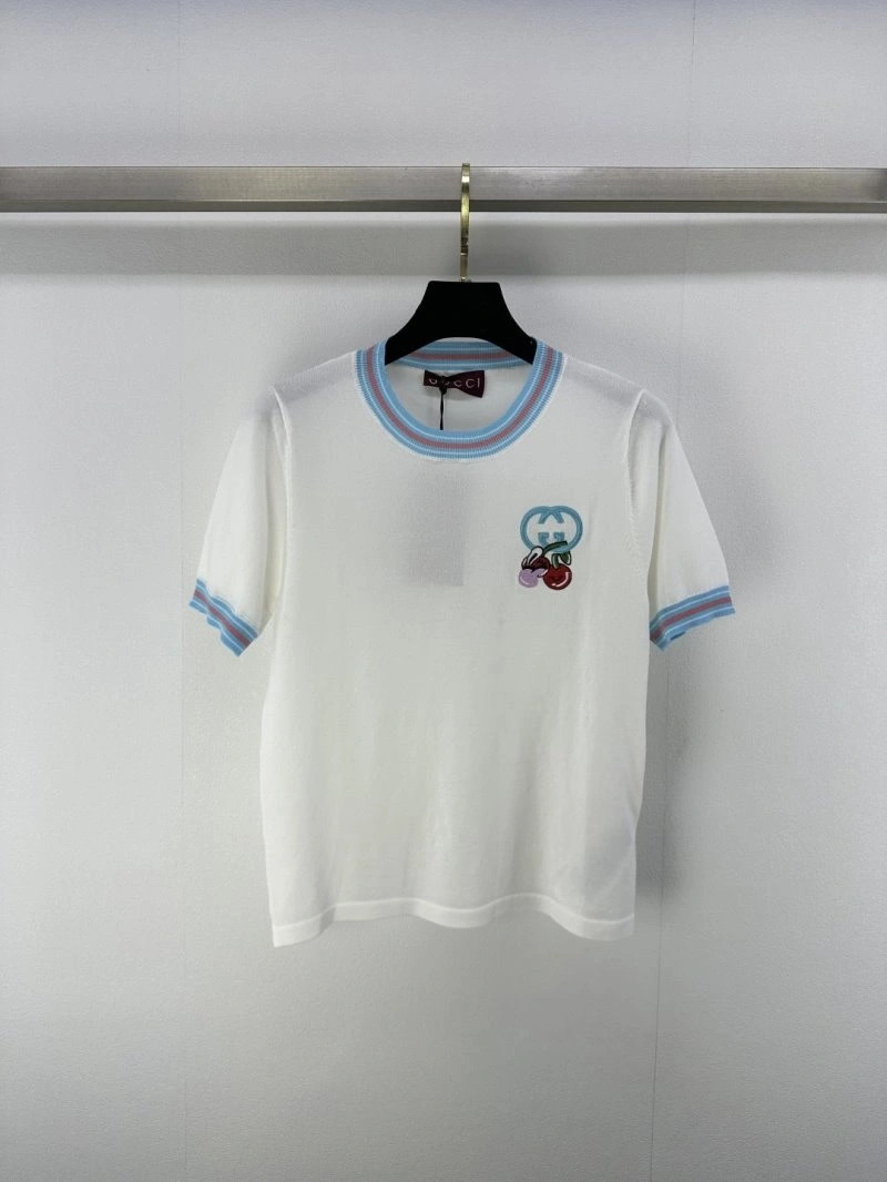 Gucci T-Shirts Durable 124361