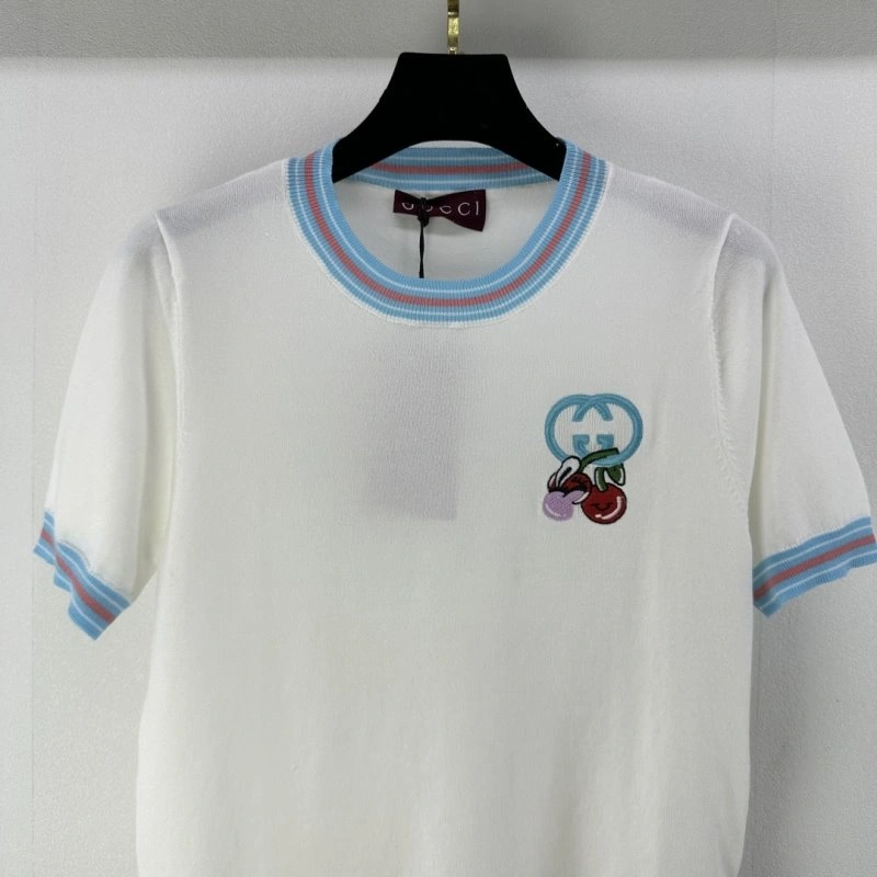 Gucci T-Shirts Durable 124361