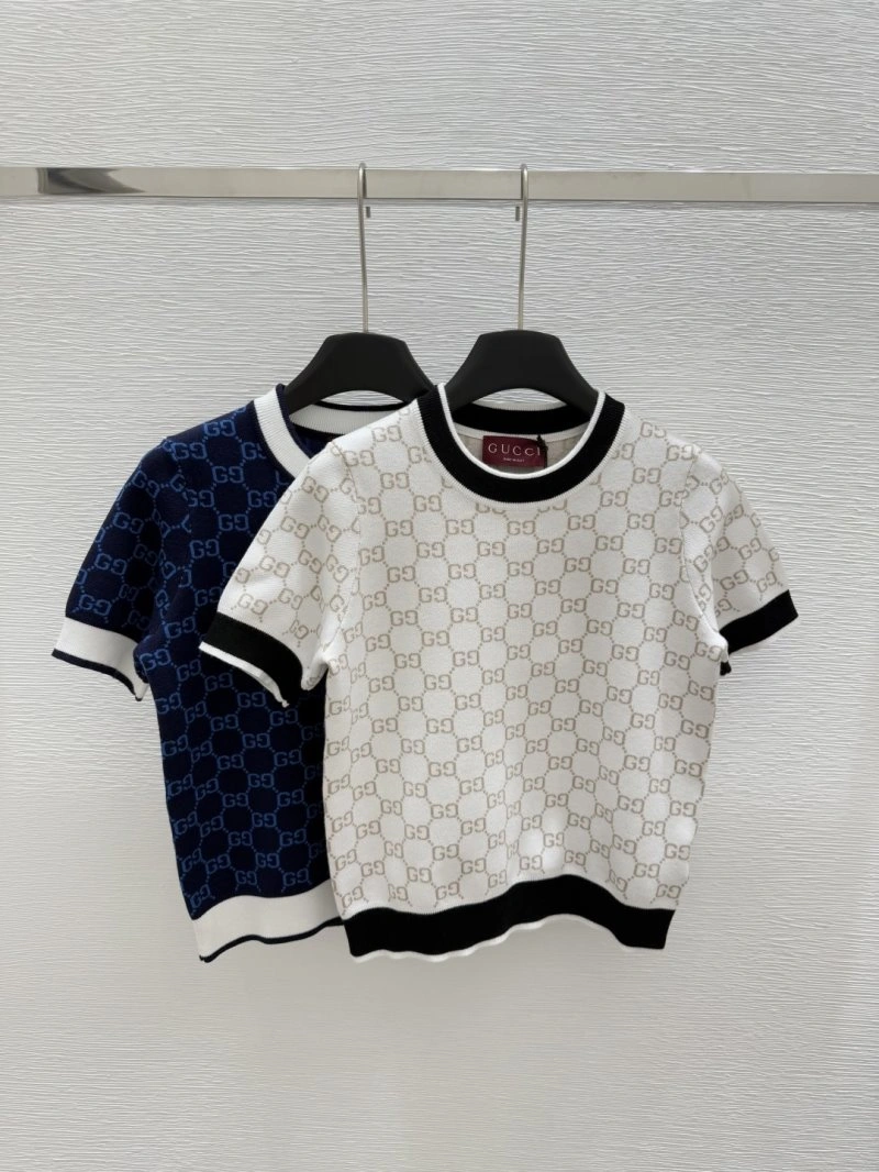 Gucci T-Shirts Durable 124357