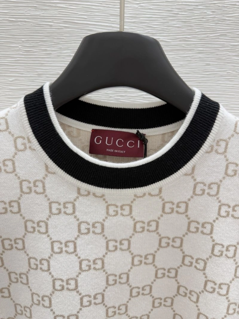 Gucci T-Shirts Durable 124357