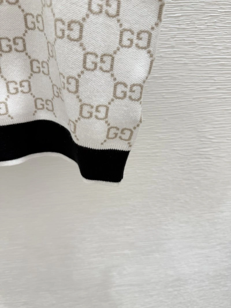 Gucci T-Shirts Durable 124357