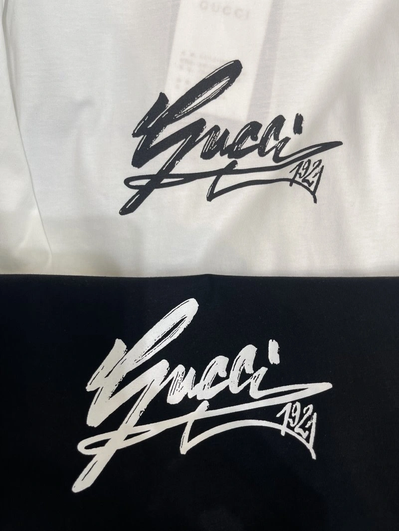 ComfortFit Gucci T-Shirts 124354