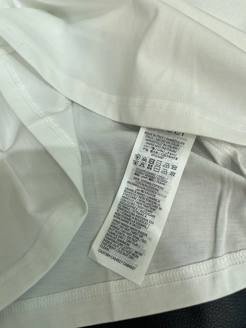 ComfortFit Gucci T-Shirts 124354