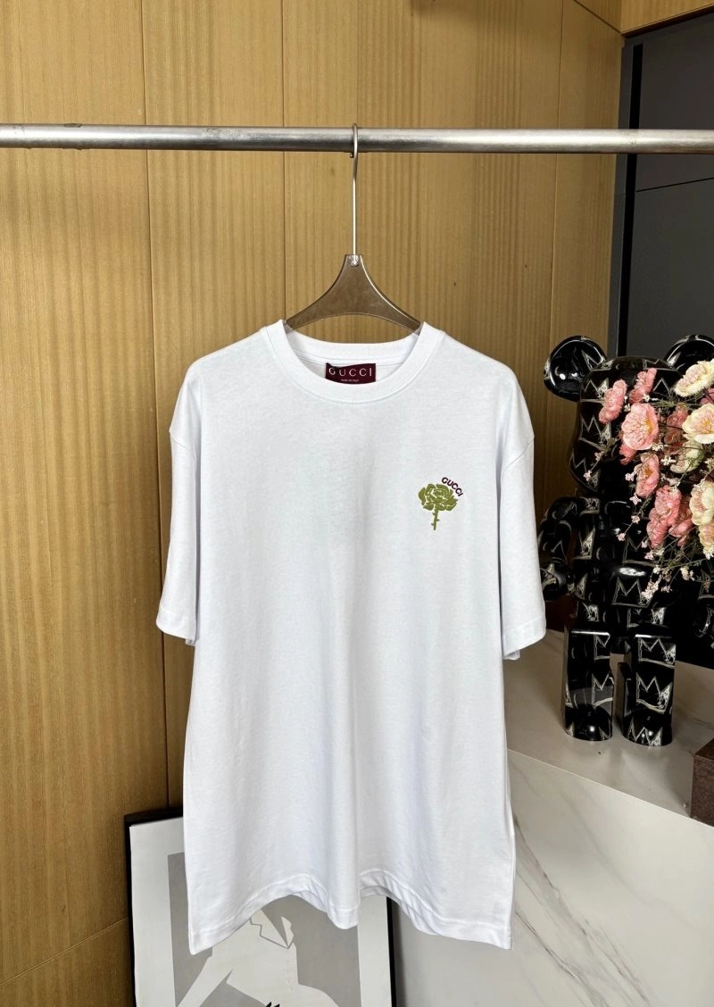 Casual Gucci T-Shirts 124345