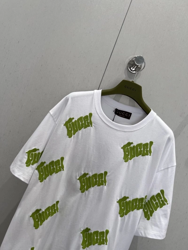 Gucci T-Shirts Soft 124337