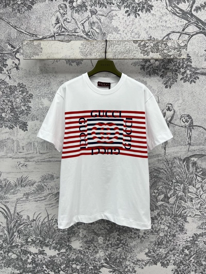 Gucci T-Shirts Sleek 124330