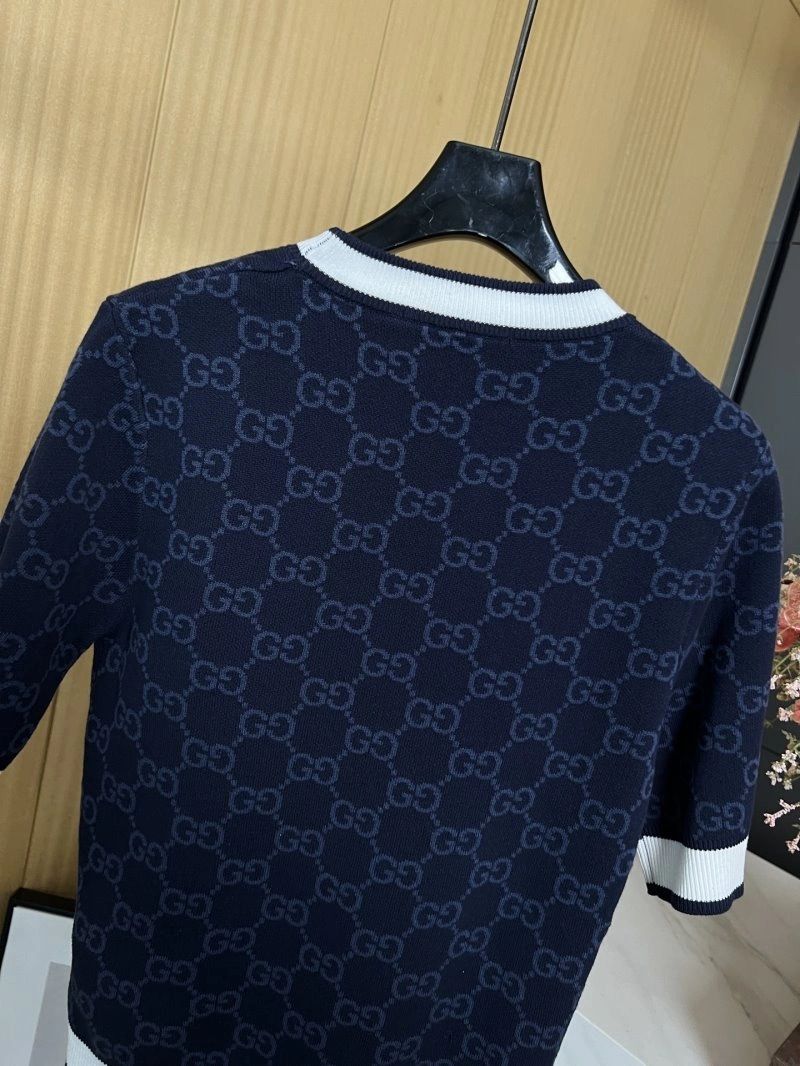 Gucci T-Shirts Elegant 124331