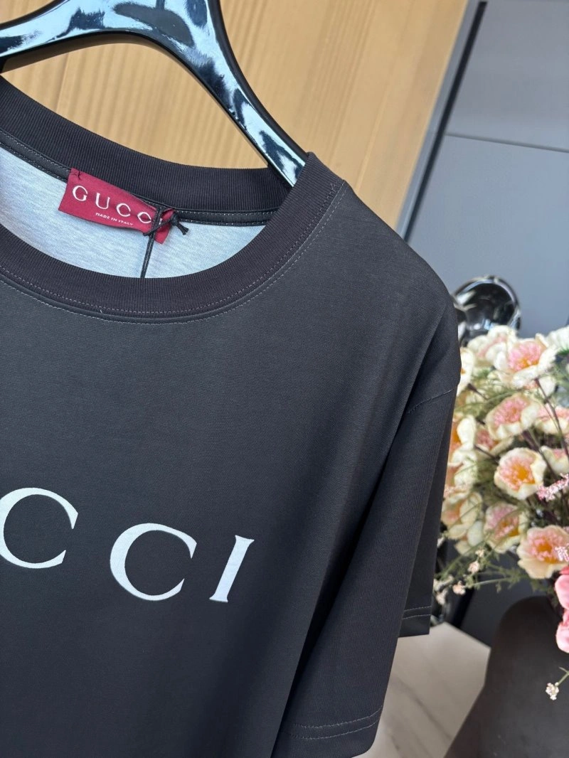 Gucci T-Shirts WellDesigned 124314