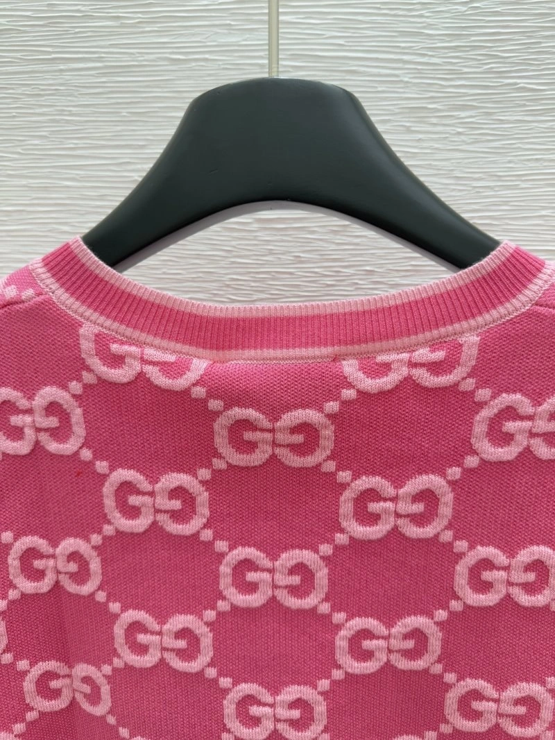 Gucci T-Shirts Durable 124302