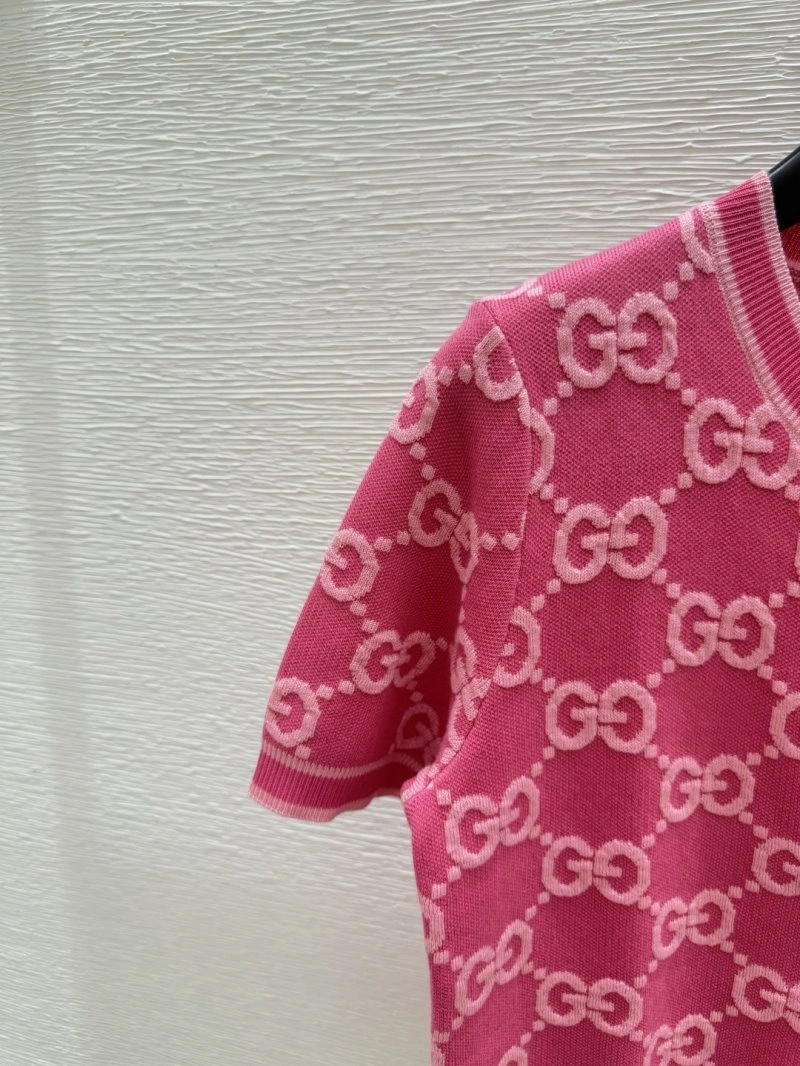 Gucci T-Shirts Durable 124302