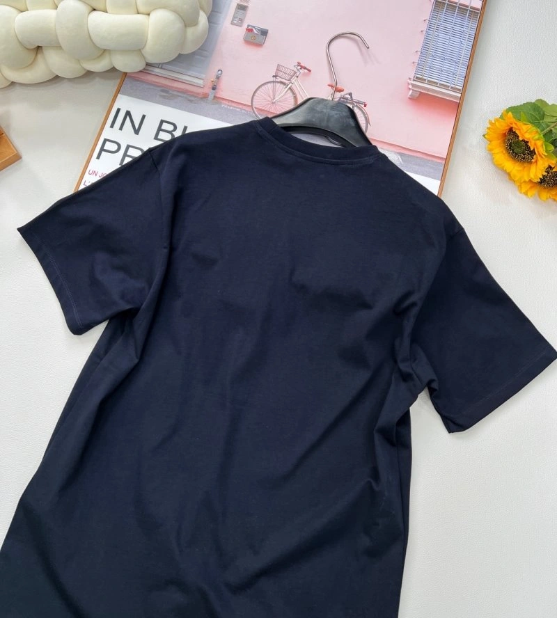 EyeCatching Gucci T-Shirts 124312