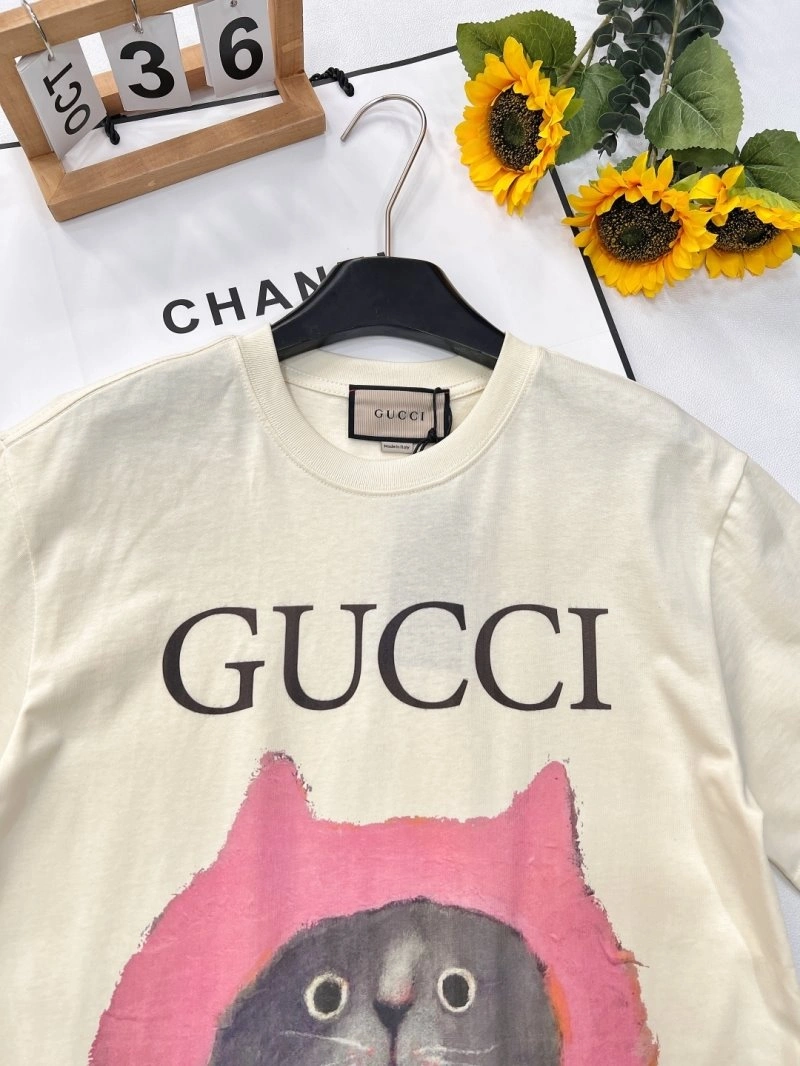 Gucci T-Shirts WeatherProof 124289