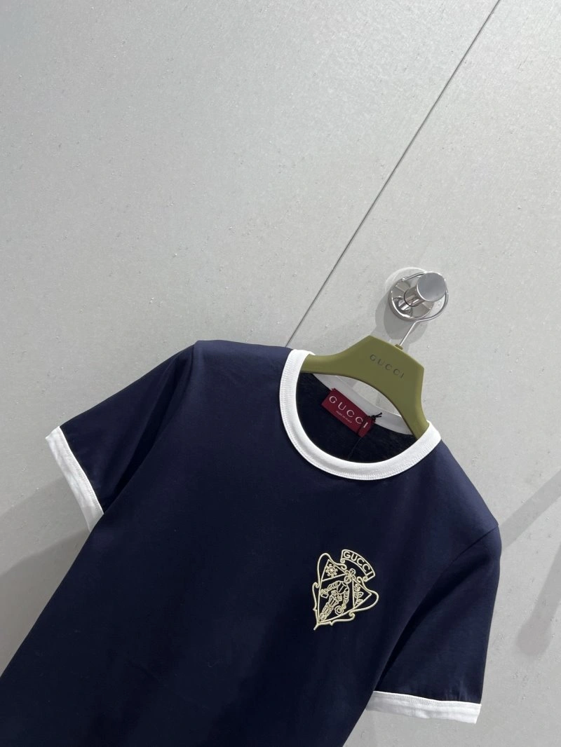 Gucci T-Shirts TimelessDesign 124247
